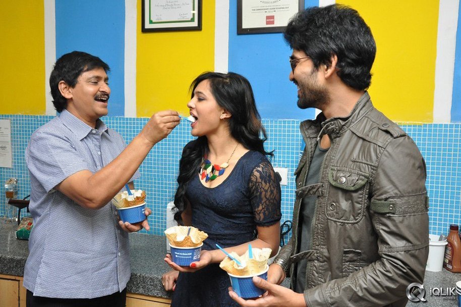 Yamaleela-2-Movie-Team-Sizzle-at-Hazzel